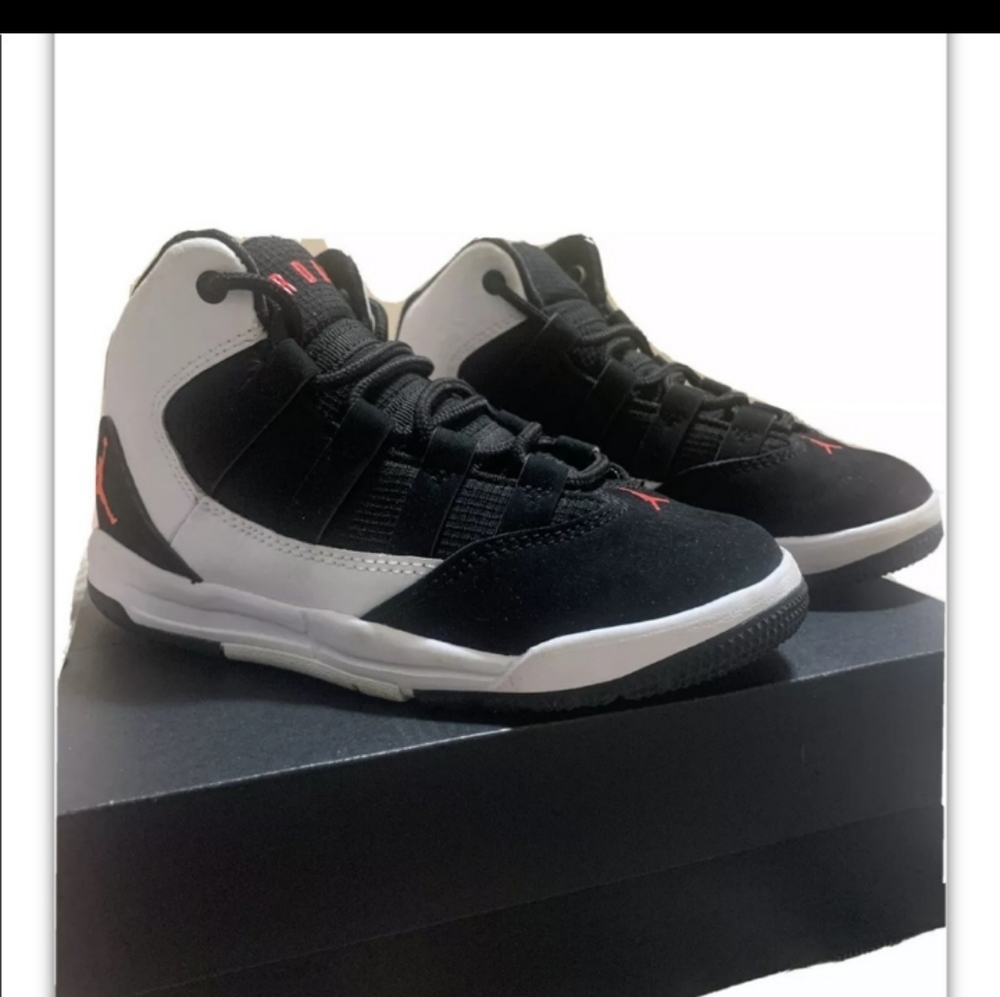 🎉HP🎉Nike Jordan Max Aura White/Infared Kids 11c - Picture 8 of 9